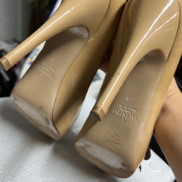 Valentino Bow Shoes - Picture 3 of 6